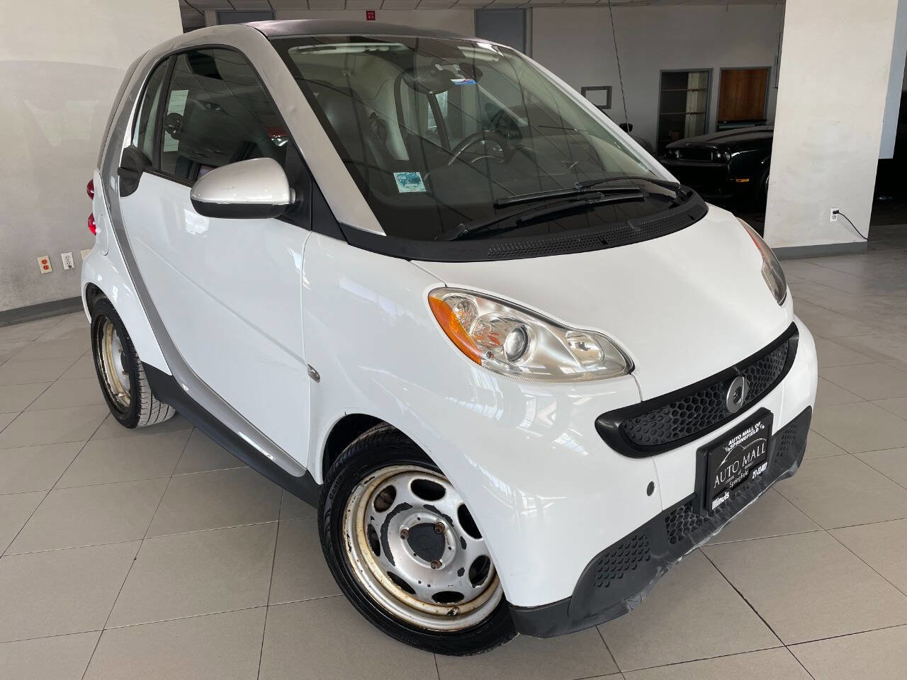 Used 2013 smart fortwo passion image 1