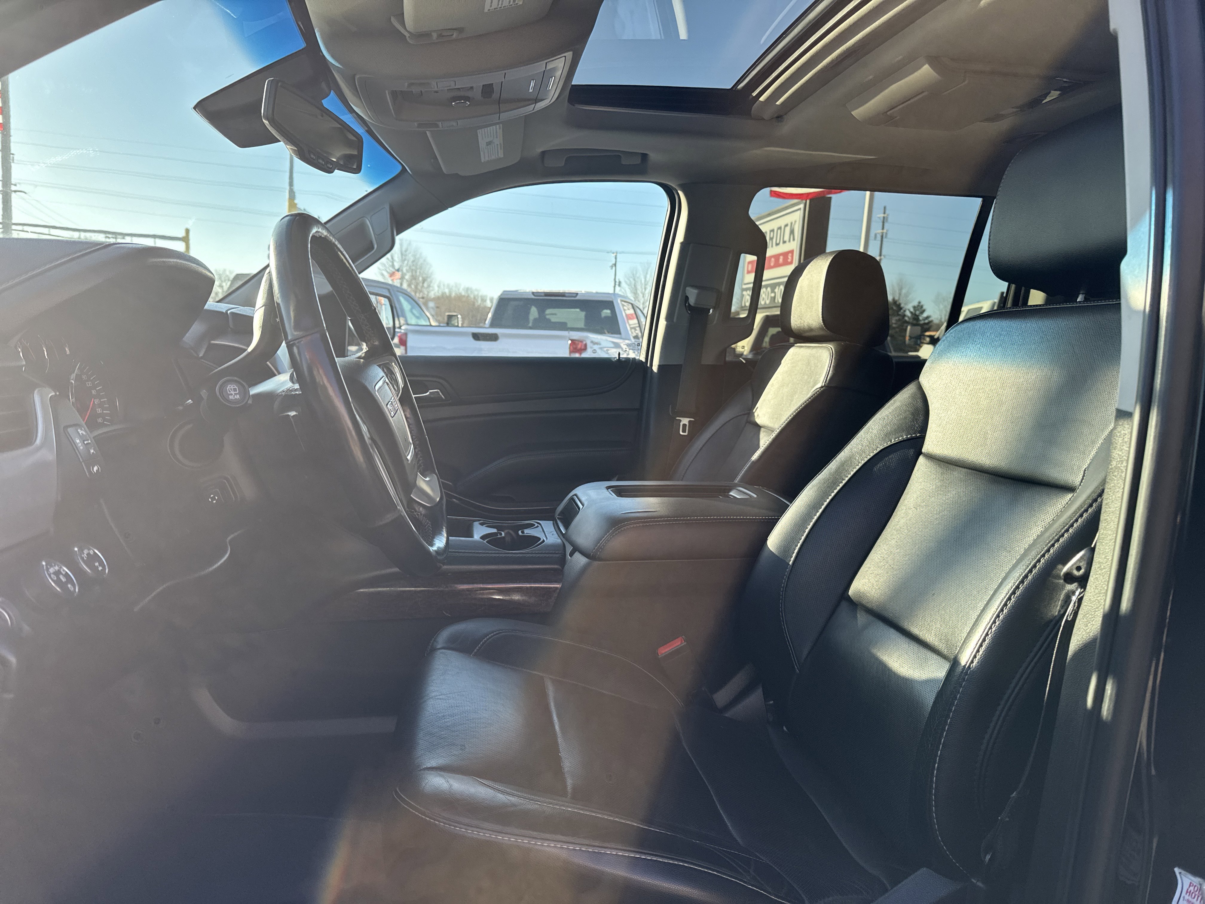 Used 2019 GMC Yukon XL SLT w/ Open Road Package image 17