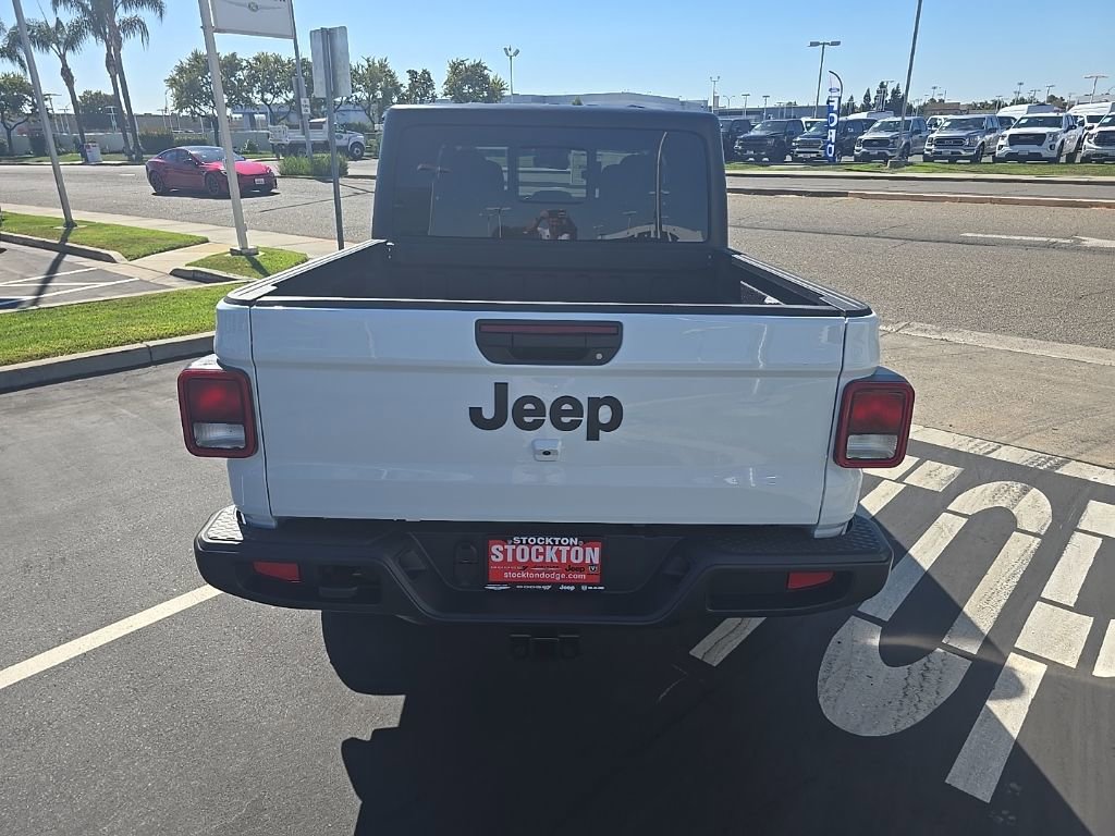 New 2025 Jeep Gladiator Sport AWD/4WD image 14
