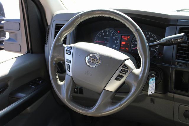 Used 2016 Nissan NV 3500 SL RWD image 23