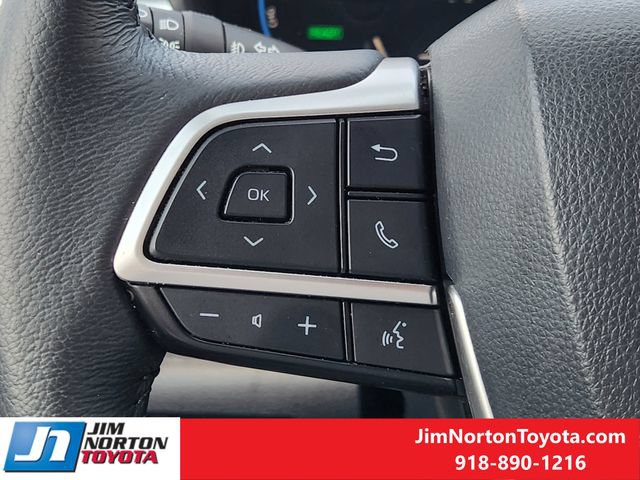 Used 2026 Toyota Sienna XLE FWD image 28