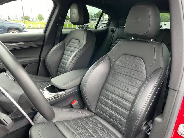 Used 2022 Alfa Romeo Stelvio Quadrifoglio w/ Active Assist Plus Package AWD/4WD image 19