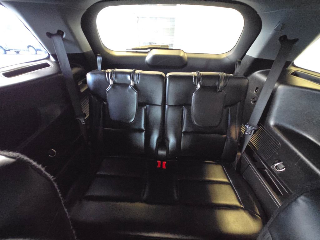 Used 2022 Ford Explorer XLT w/ Equipment Group 202A image 24