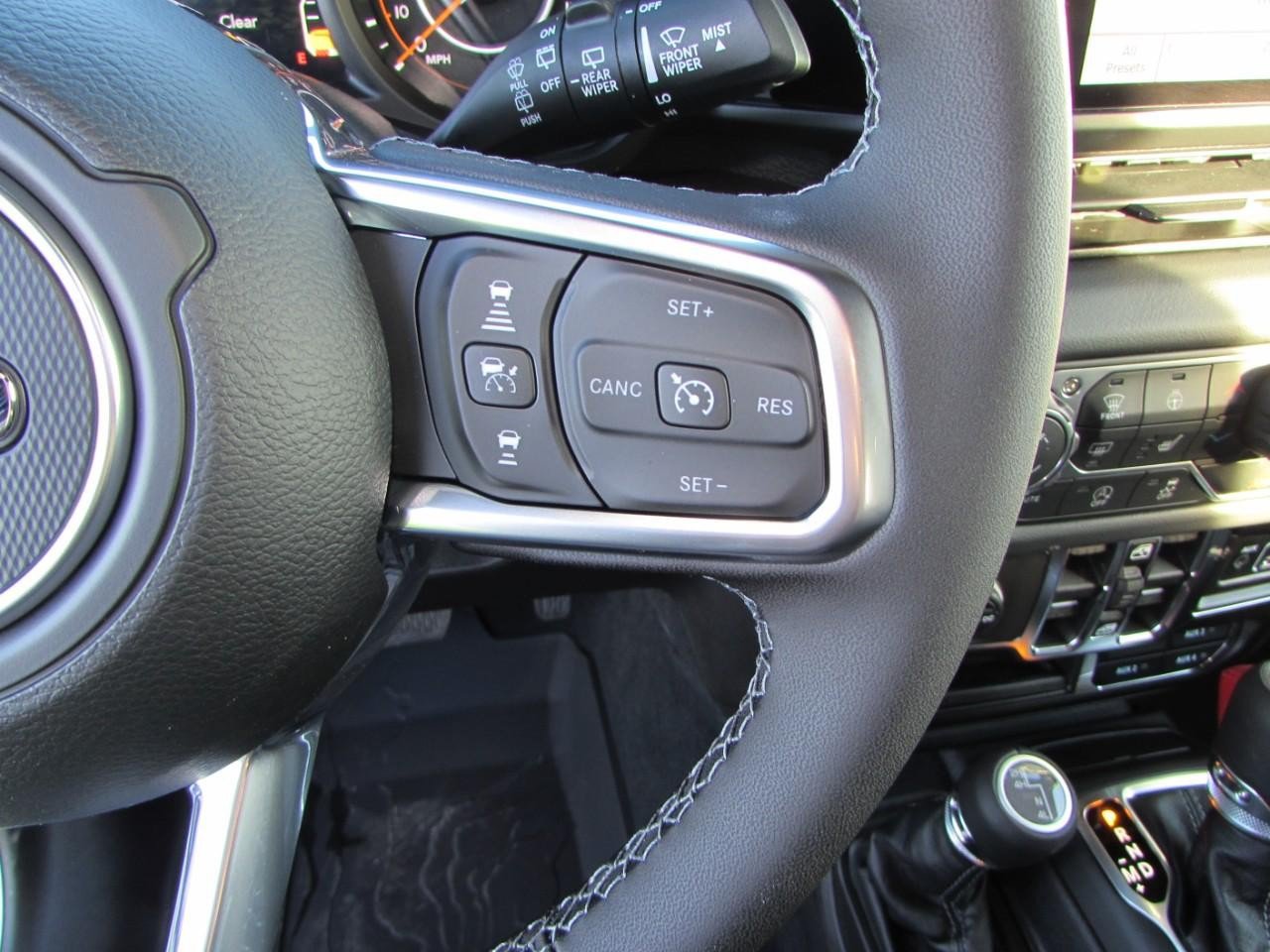 New 2026 Jeep Wrangler Unlimited Sahara AWD/4WD image 18