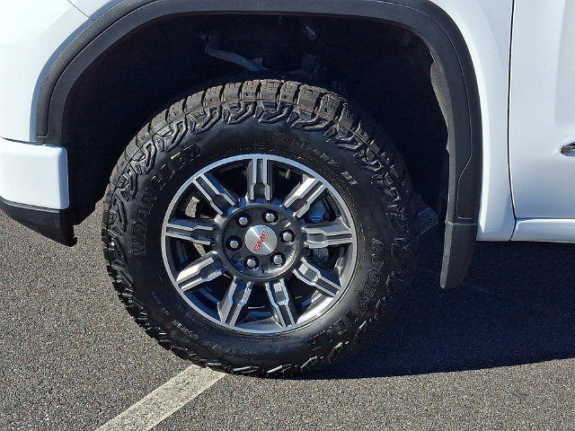 Used 2025 GMC Sierra 1500 AT4 AWD/4WD image 8