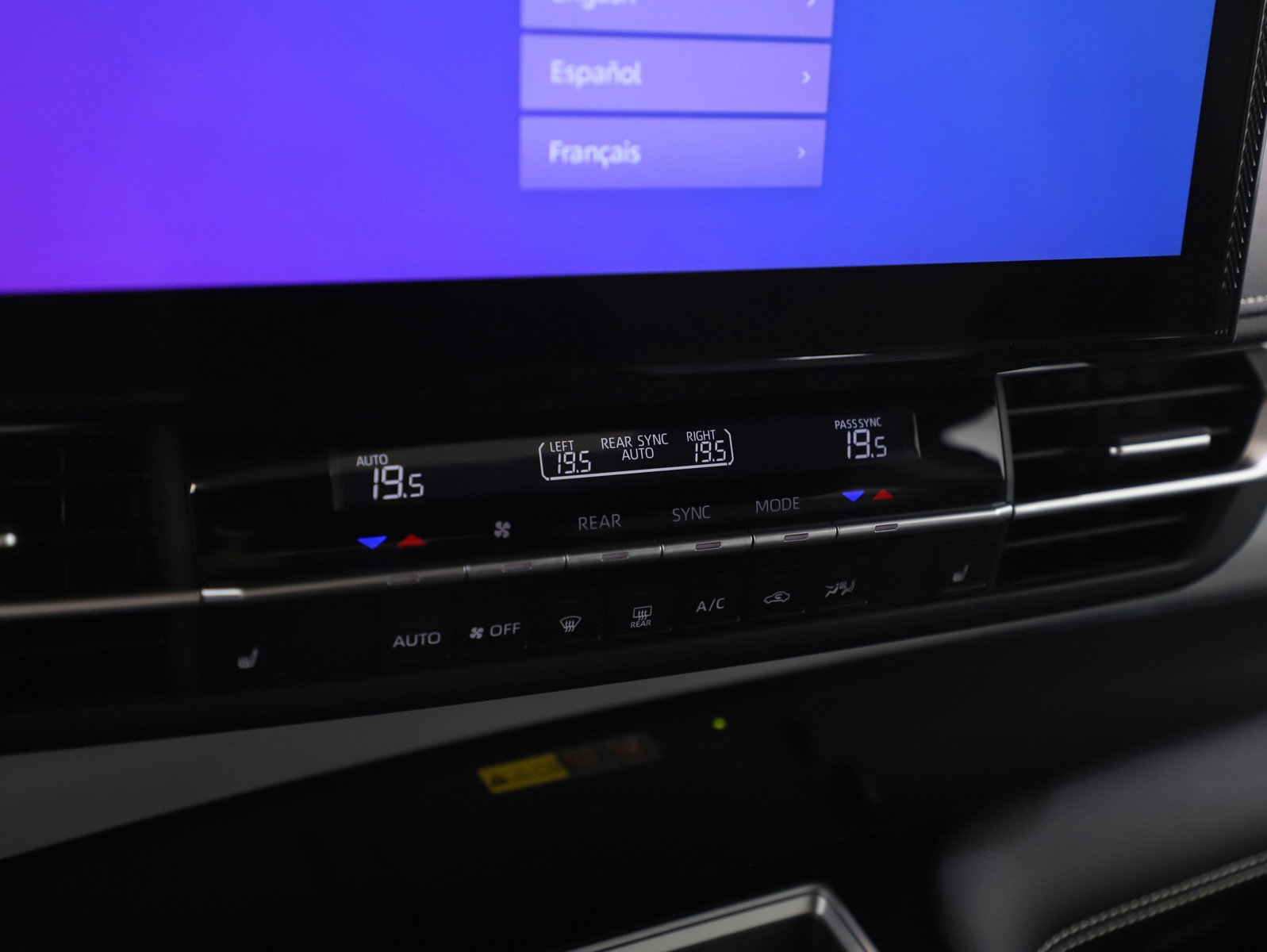 Used 2025 Toyota Sienna XSE image 24