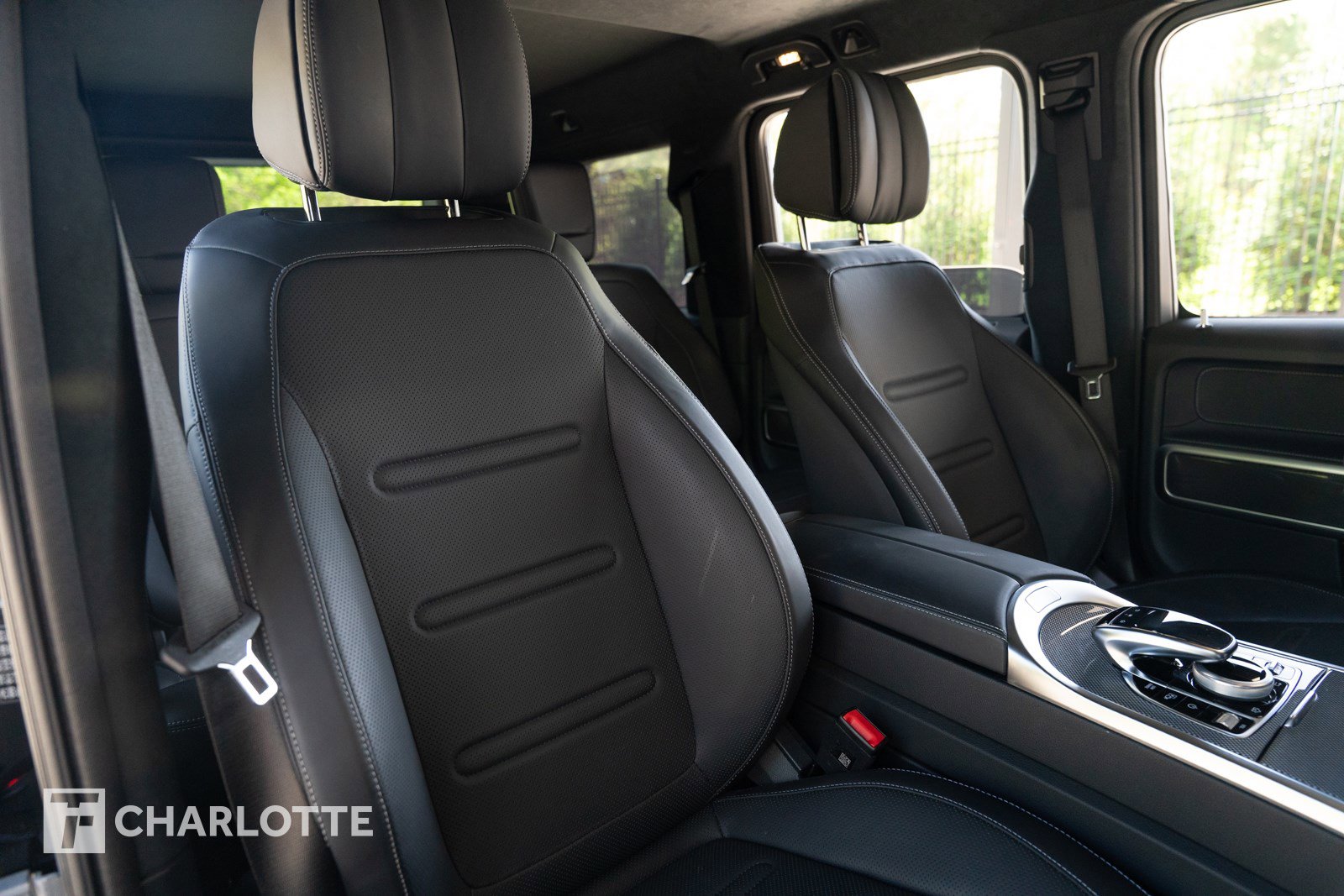 Used 2024 Mercedes-Benz G 550 image 31