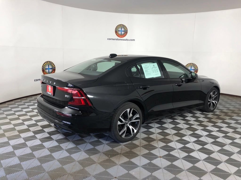 Used 2023 Volvo S60 B5 Core AWD/4WD image 16