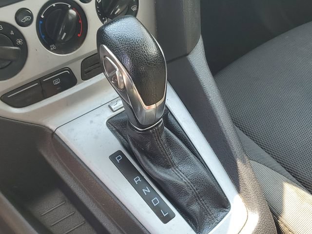Used 2013 Ford Focus SE FWD image 20