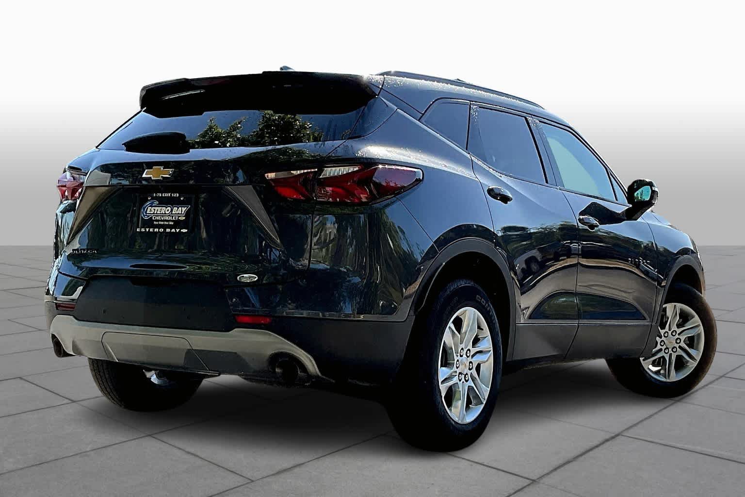 Used 2022 Chevrolet Blazer LT FWD image 13