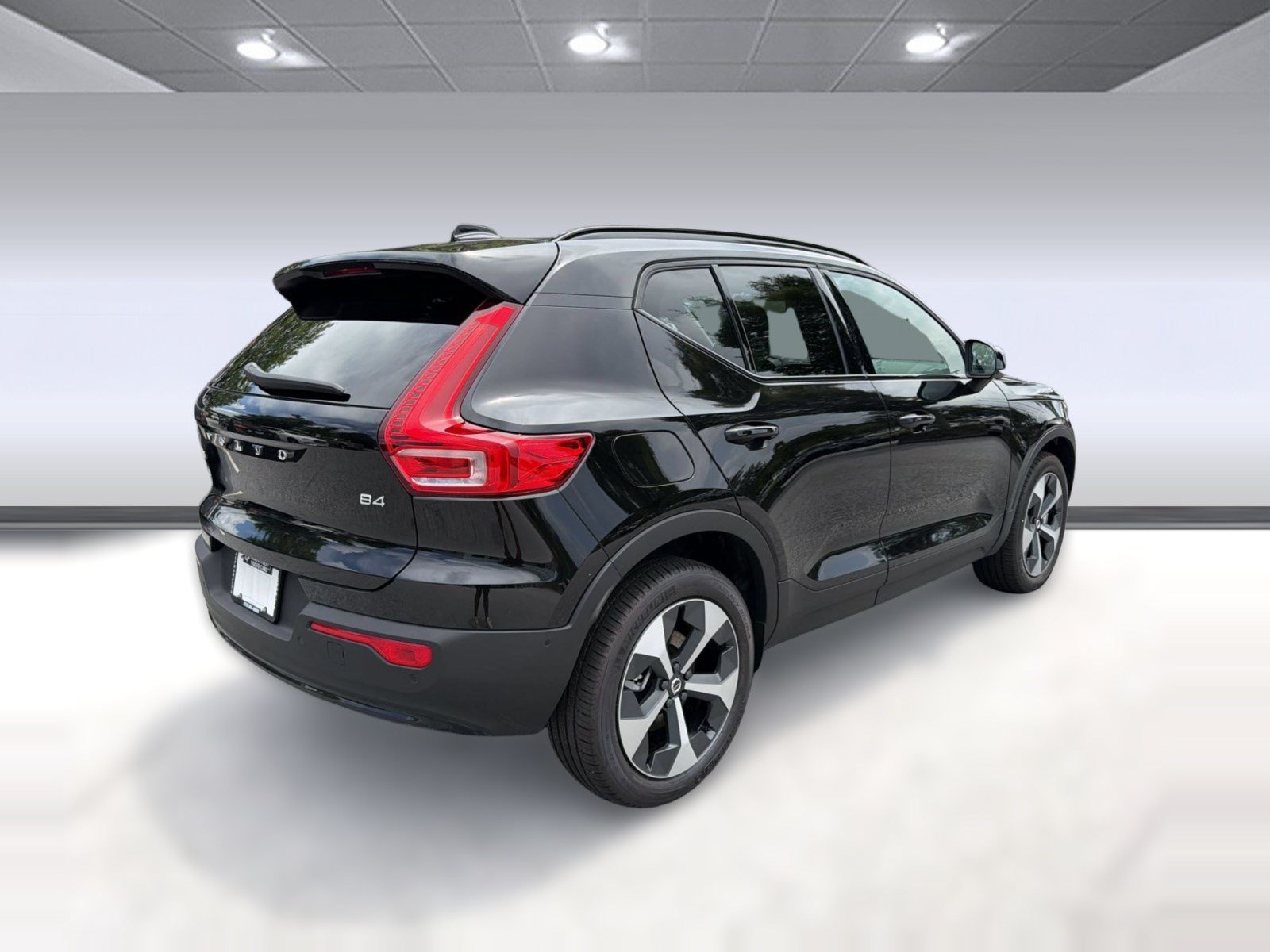 New 2026 Volvo XC40 B4 Plus w/ Climate Package FWD image 9