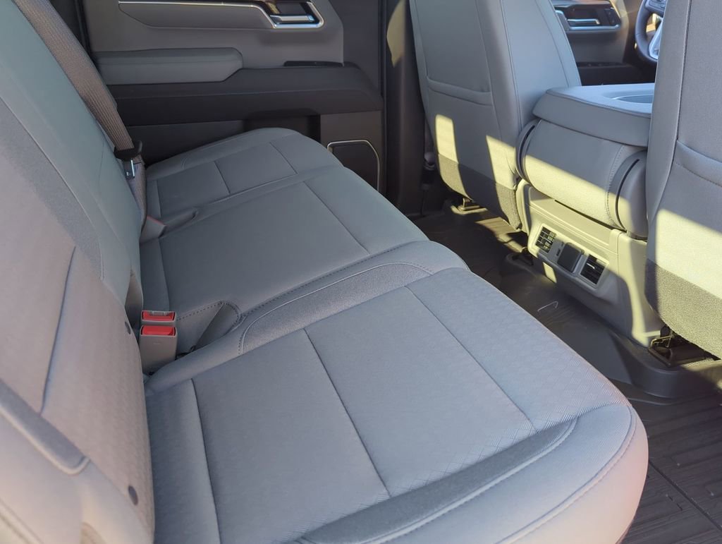 New 2026 GMC Sierra 1500 SLE image 24