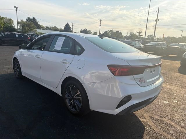 Used 2024 Kia Forte LXS FWD image 4