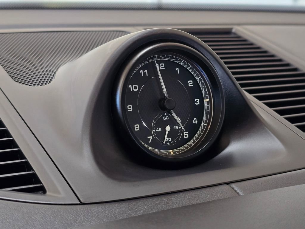 Used 2023 Porsche Macan S image 12