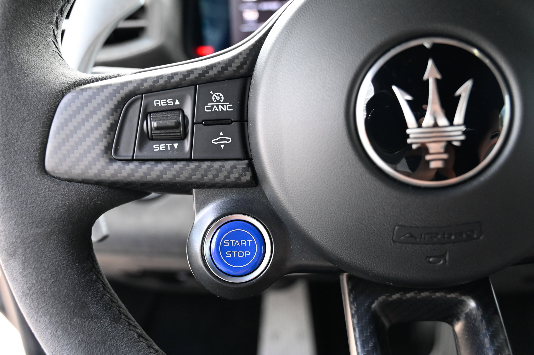 Used 2023 Maserati MC20 Coupe RWD image 25