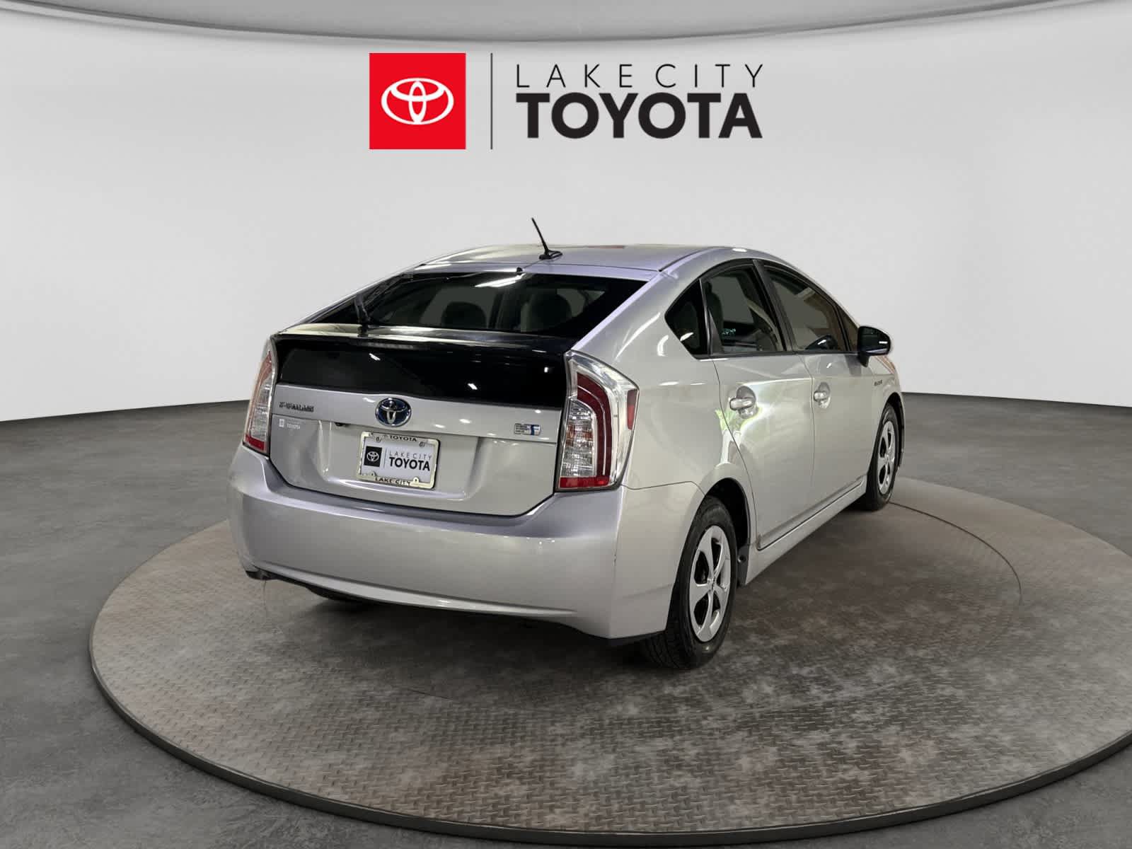Used 2013 Toyota Prius Four FWD image 8