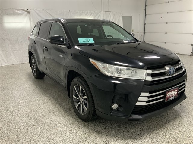 Used 2017 Toyota Highlander XLE AWD/4WD image 4