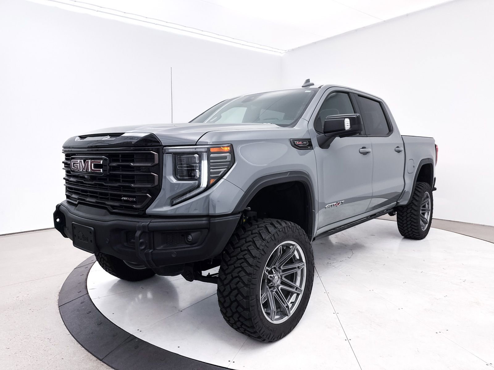 Used 2024 GMC Sierra 1500 AT4X AWD/4WD image 16