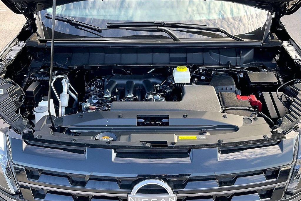 New 2026 Nissan Pathfinder Platinum w/ Cargo Package image 17