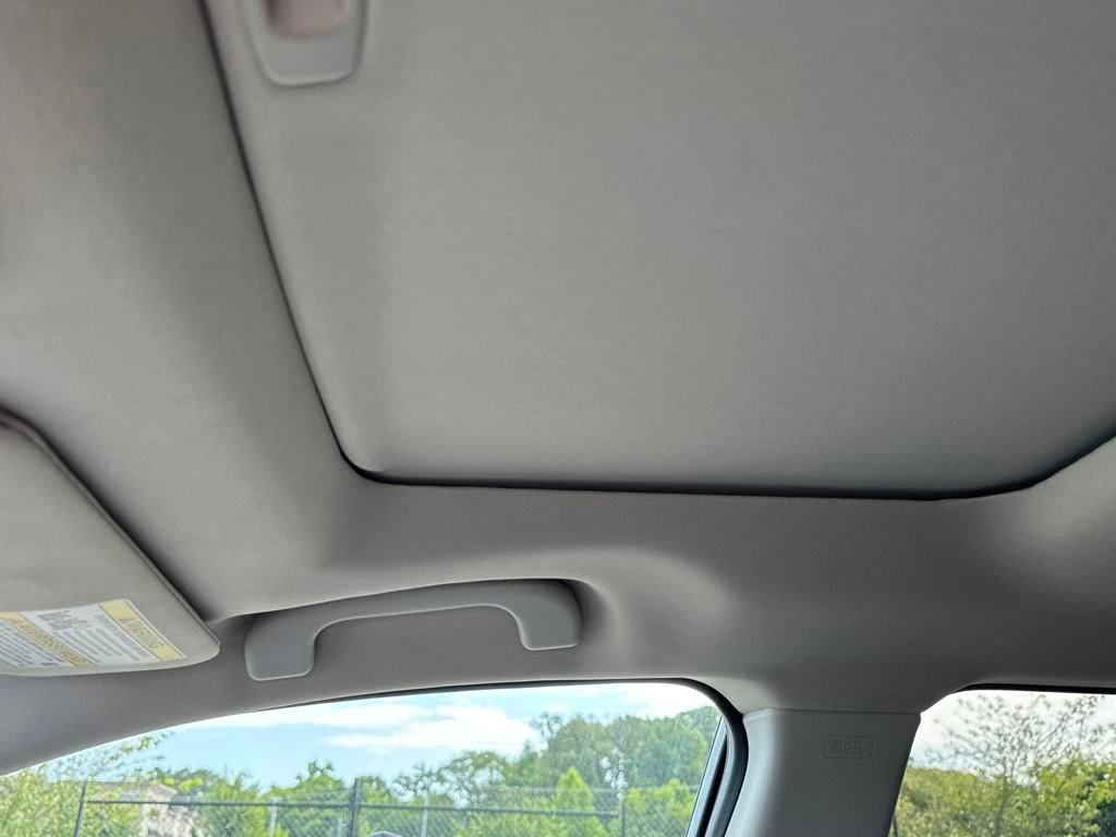 Used 2025 Subaru Outback Premium w/ Popular Package #1A image 17