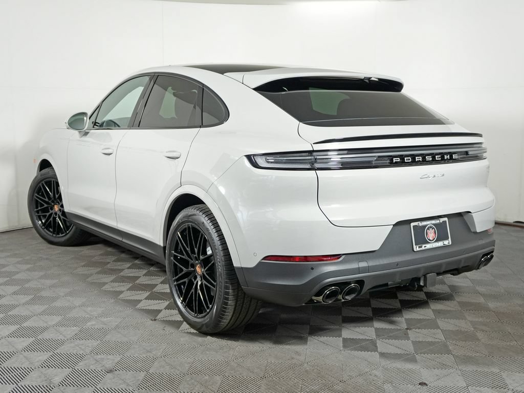 Certified 2026 Porsche Cayenne Coupe AWD/4WD image 3