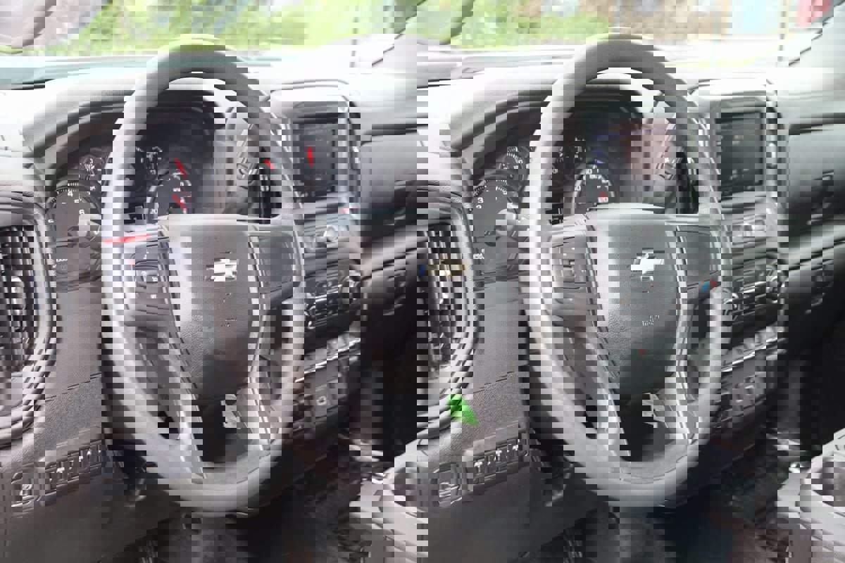 Used 2023 Chevrolet Silverado 3500 W/T w/ WT Convenience Package image 6