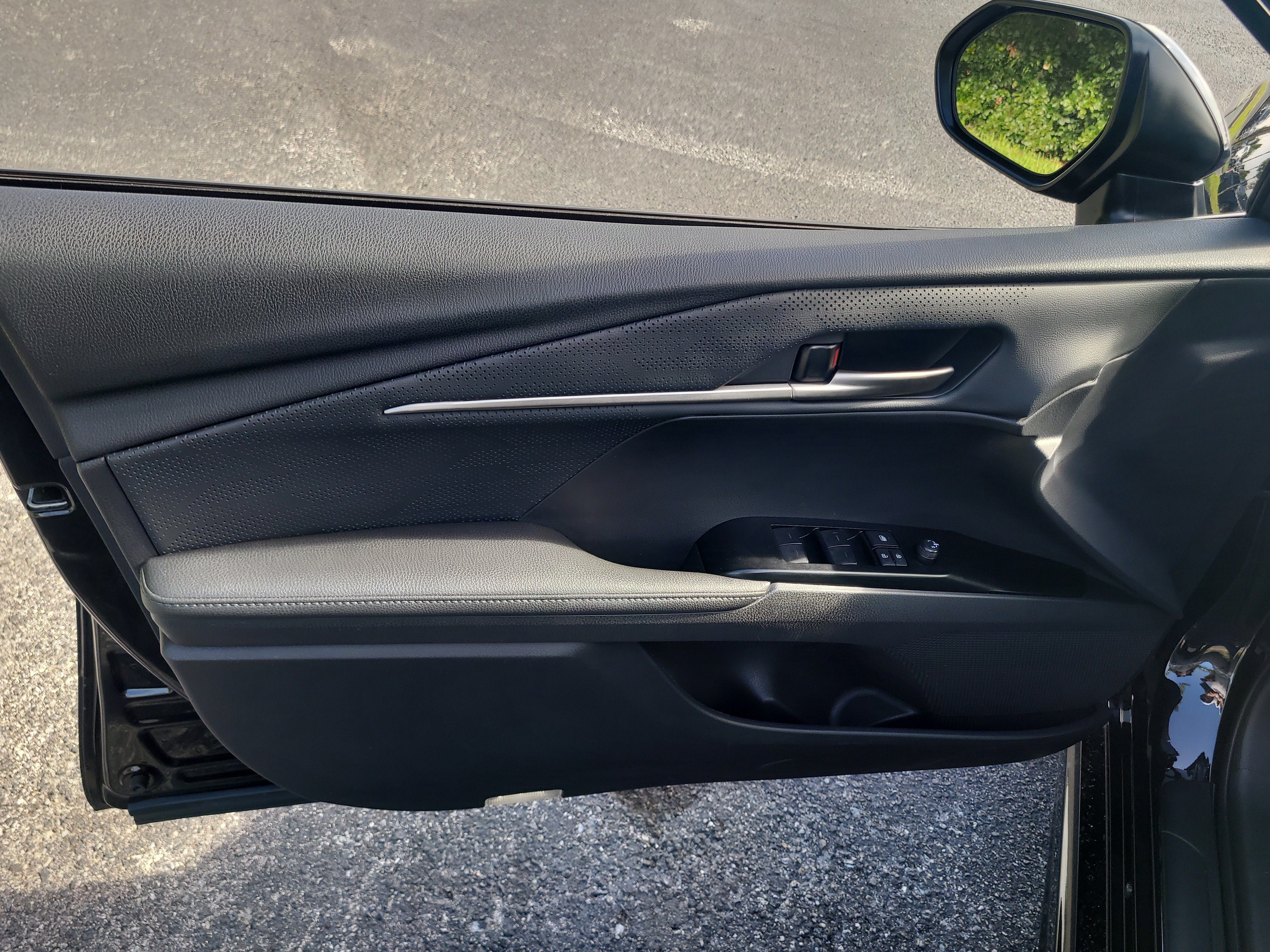 Certified 2025 Toyota Camry XSE FWD image 16