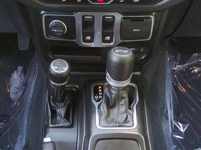Used 2024 Jeep Wrangler Sport AWD/4WD image 12