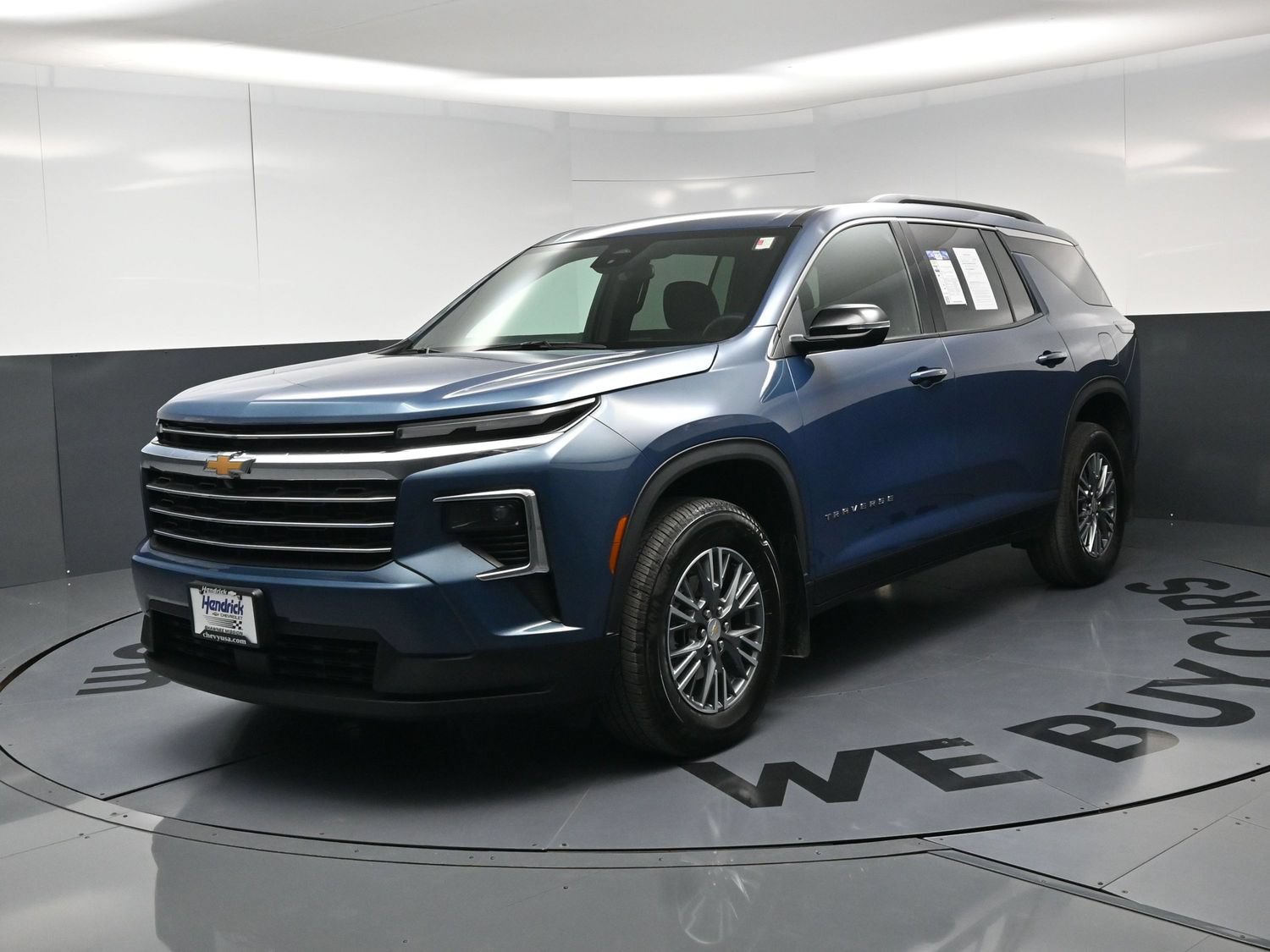 Used 2025 Chevrolet Traverse LT FWD image 5