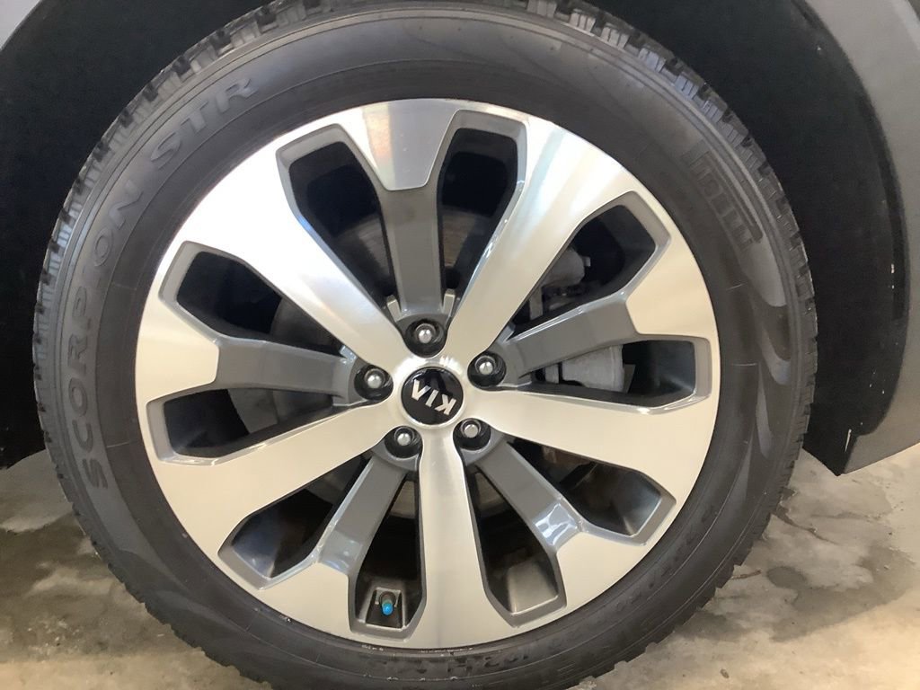 Certified 2021 Kia Telluride S image 29