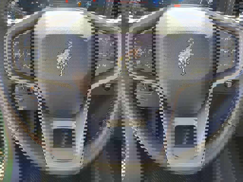 Used 2025 Ford Bronco Badlands image 19