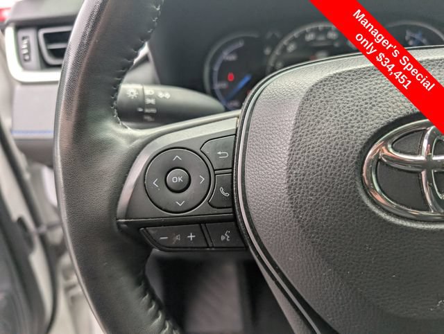 Used 2022 Toyota RAV4 XSE w/ XSE Grade Weather Package AWD/4WD image 18