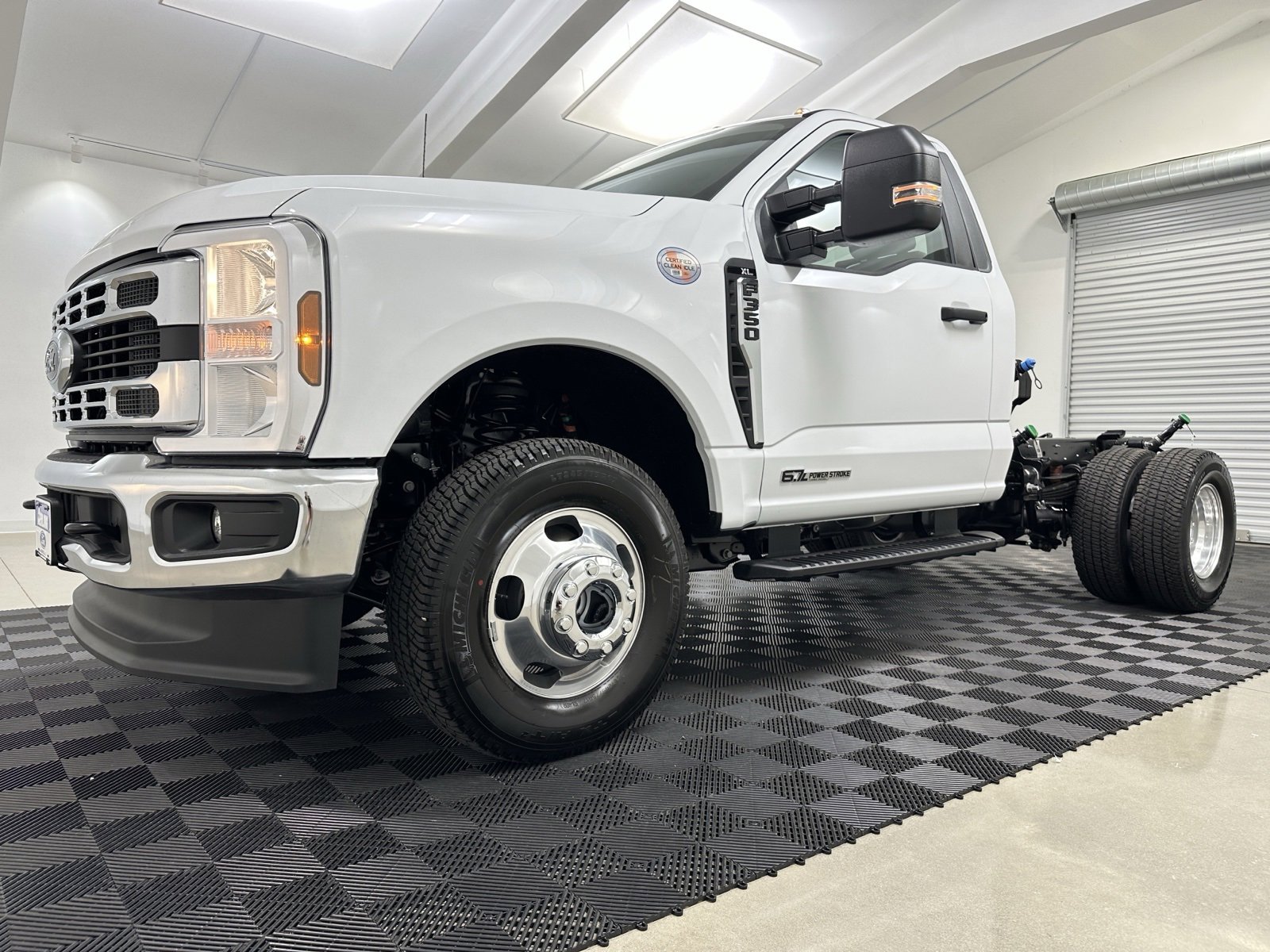 New 2025 Ford F350 XL w/ XL Chrome Package image 3