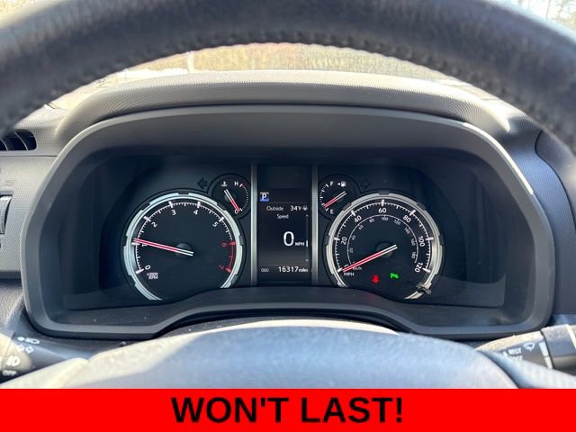 Used 2021 Toyota 4Runner Limited image 17