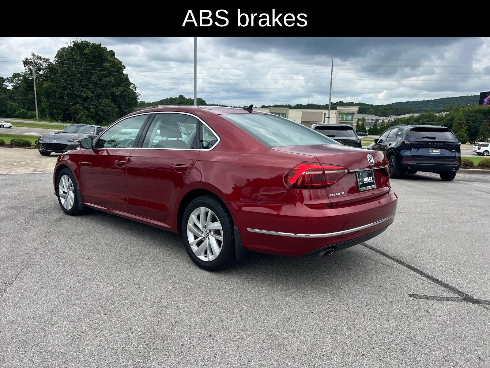 Used 2018 Volkswagen Passat 2.0T SE FWD image 8