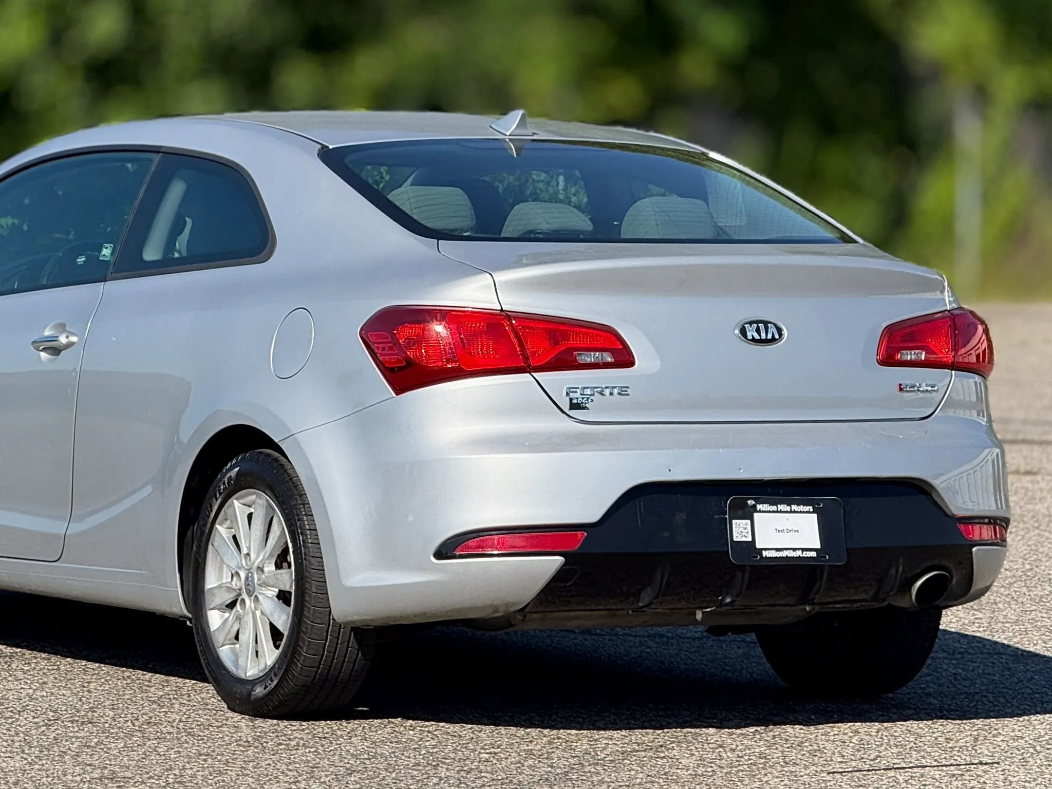 Used 2015 Kia Forte Koup EX FWD image 16