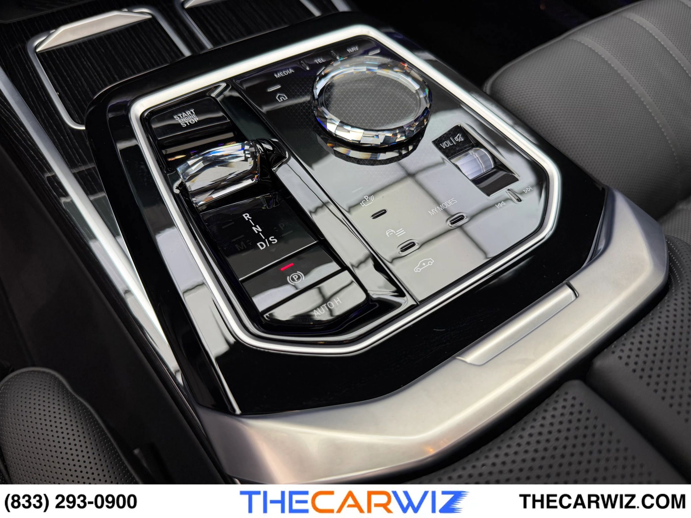 Used 2025 BMW 760i xDrive image 52