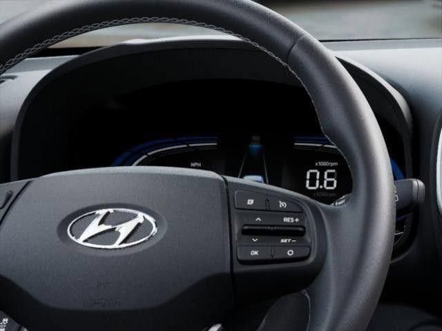 Used 2026 Hyundai Venue SEL FWD image 14