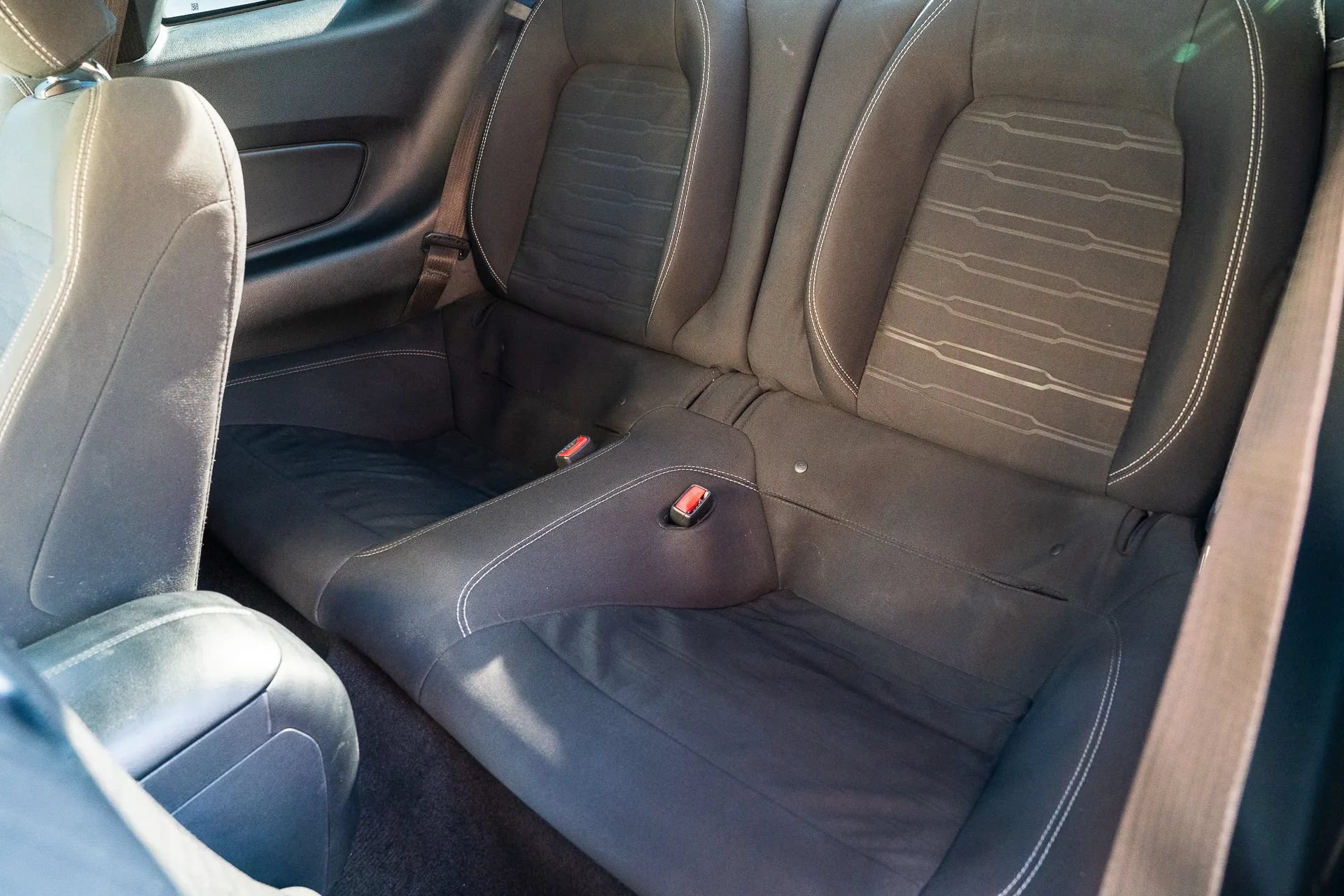 Used 2015 Ford Mustang GT RWD image 28