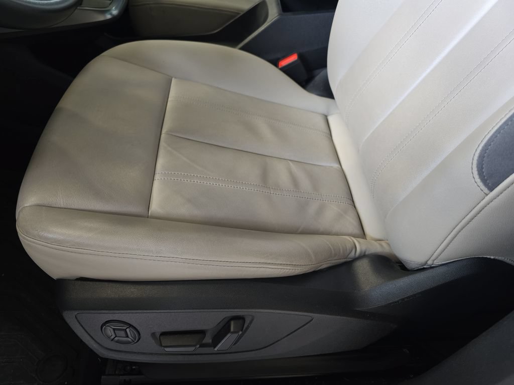 Used 2023 Audi Q4 e-tron Premium w/ Convenience Package AWD/4WD image 27
