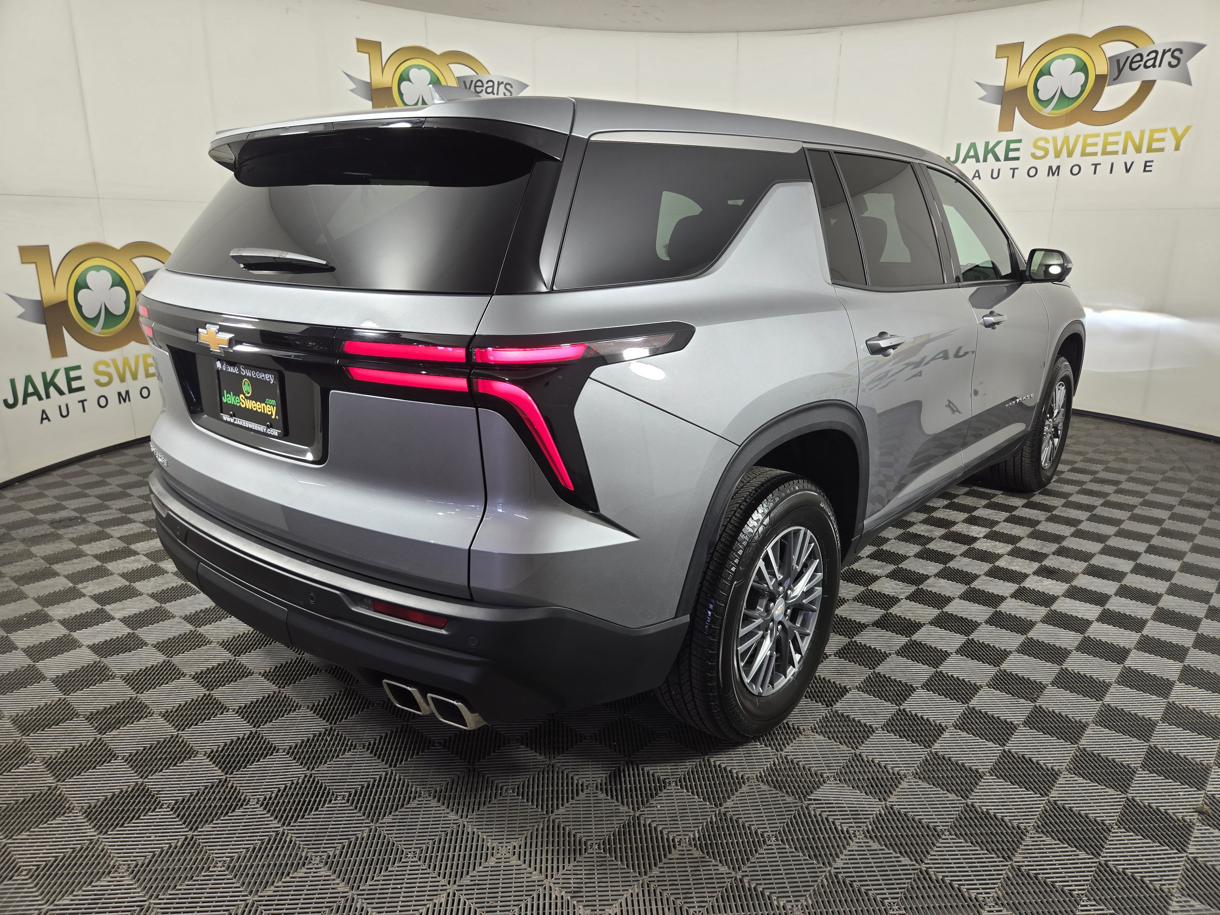 Certified 2024 Chevrolet Traverse LS FWD image 9