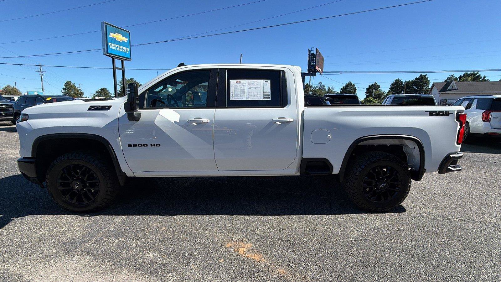 Used 2025 Chevrolet Silverado 2500 LT w/ Trail Boss Package AWD/4WD image 11