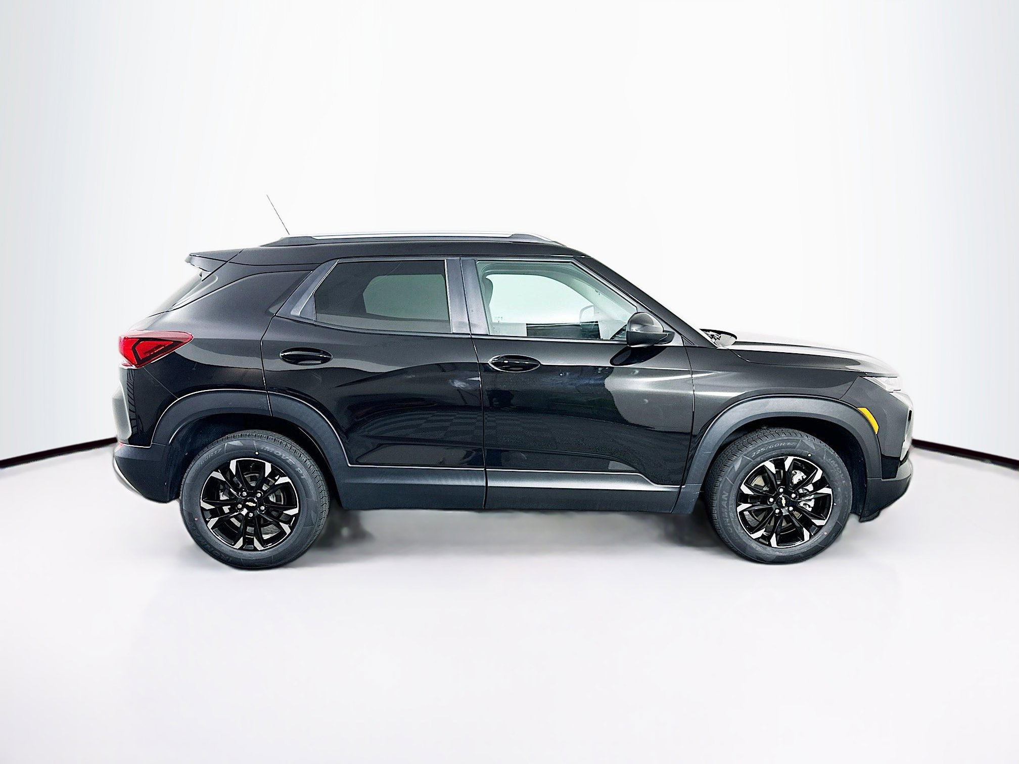 Used 2023 Chevrolet TrailBlazer LT w/ LPO, Blackout Package AWD/4WD image 10