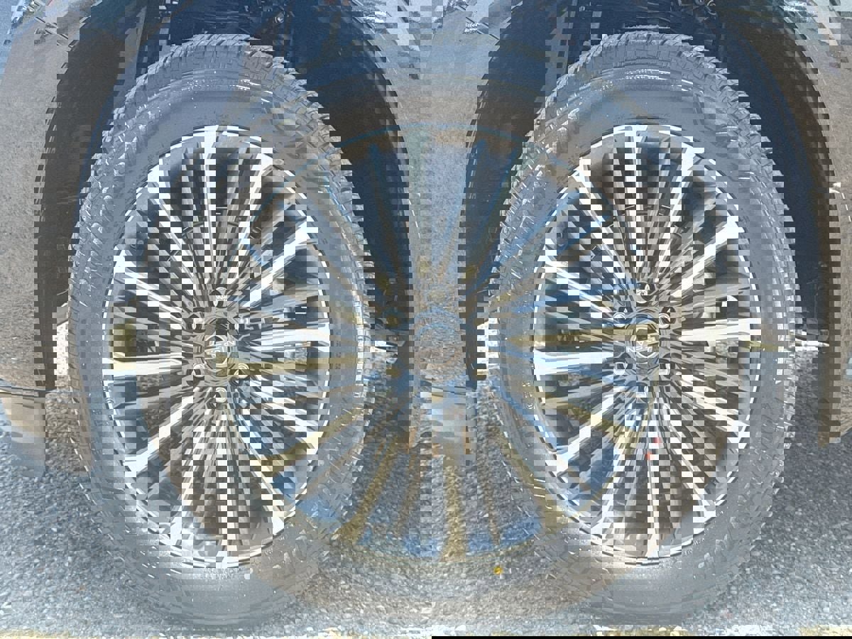 New 2026 Nissan Armada Platinum Reserve image 9