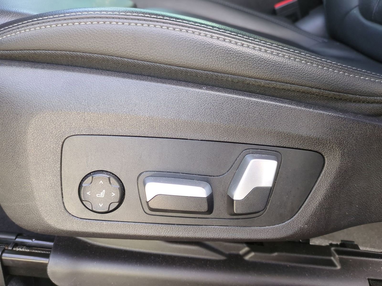 Used 2021 BMW X3 M40i w/ Premium Package image 22