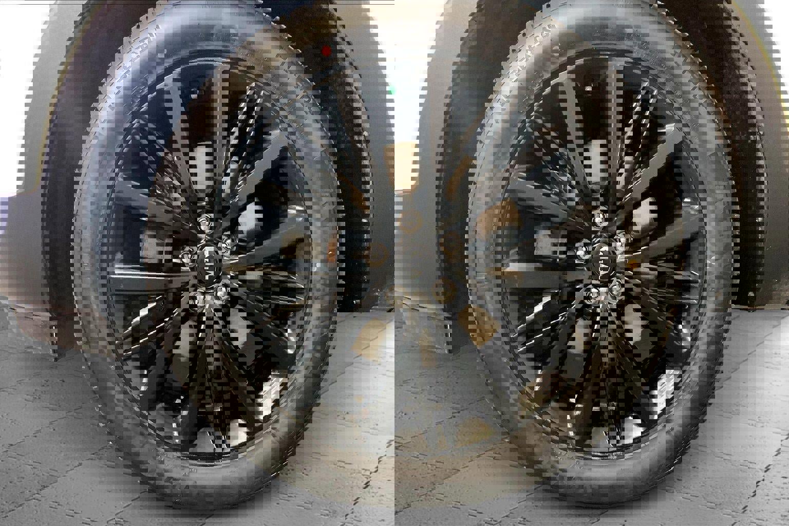 Used 2021 Kia Telluride SX w/ Towing Package image 9