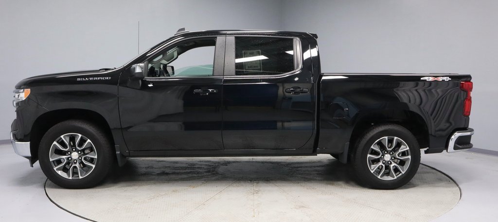 Used 2024 Chevrolet Silverado 1500 LT image 8