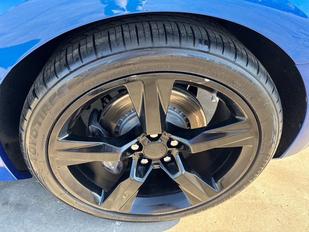 Used 2017 Chevrolet Camaro SS RWD image 28