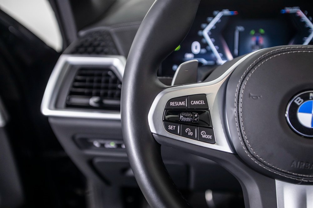 Used 2026 BMW X5 sDrive40i w/ M Sport Package image 33