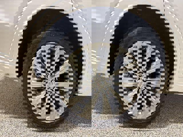 Used 2025 Buick Envista Avenir image 32